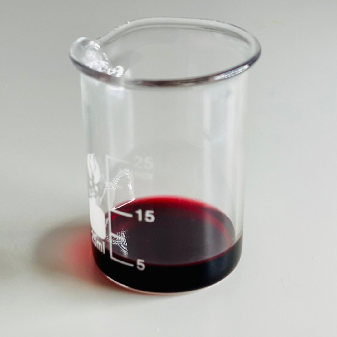 Incicellar alkanet root extract 
Oil soluble 
Red plant pigment 